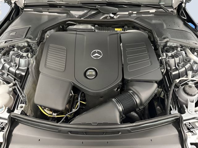 Used 2025 Mercedes-Benz C 300 4MATIC Sedan image 10