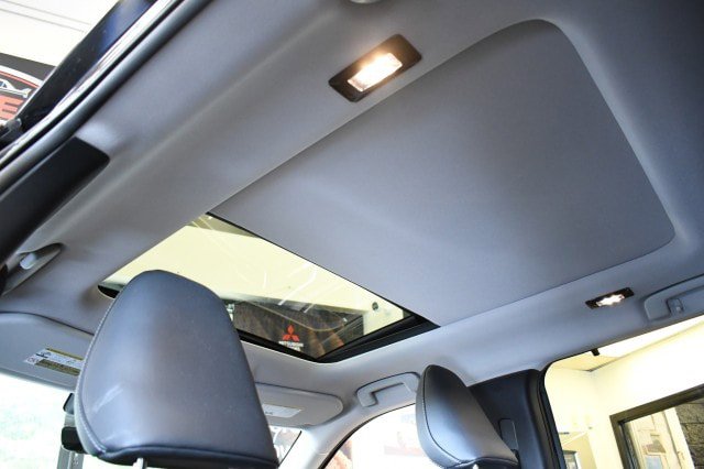 Used 2025 Mitsubishi Outlander GT AWD/4WD image 23