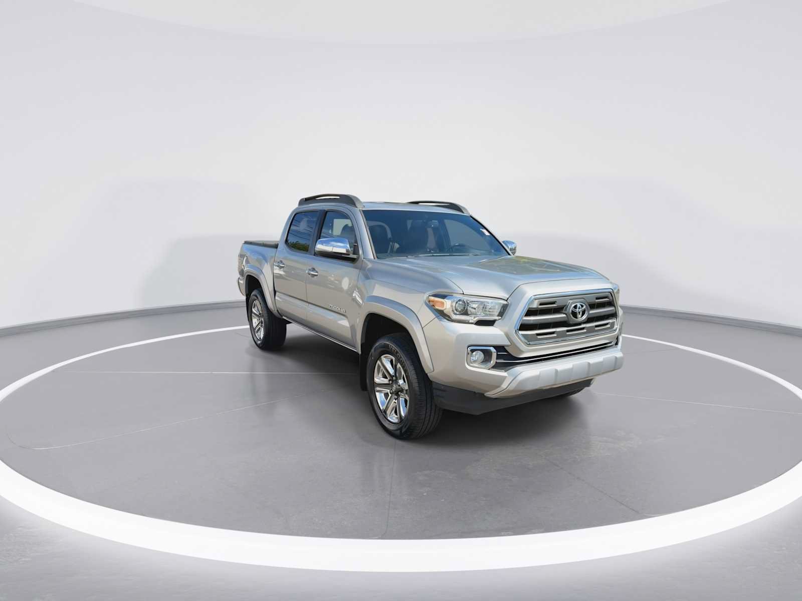 Certified 2016 Toyota Tacoma Limited w/ Towing Package AWD/4WD image 2