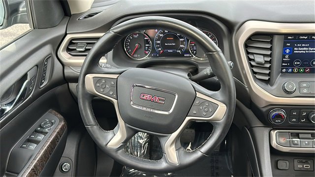 Used 2023 GMC Acadia Denali w/ Denali Technology Package image 23