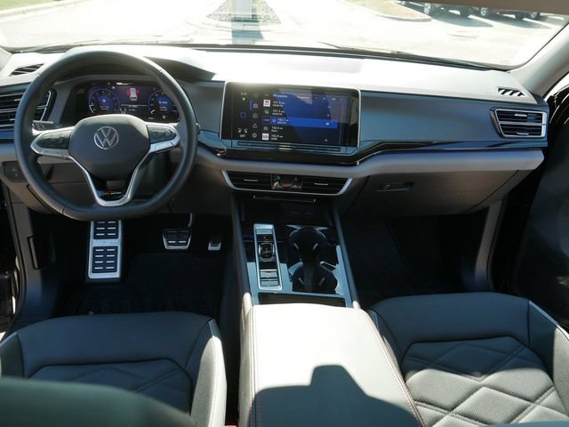 Certified 2026 Volkswagen Atlas Peak Edition AWD/4WD image 22