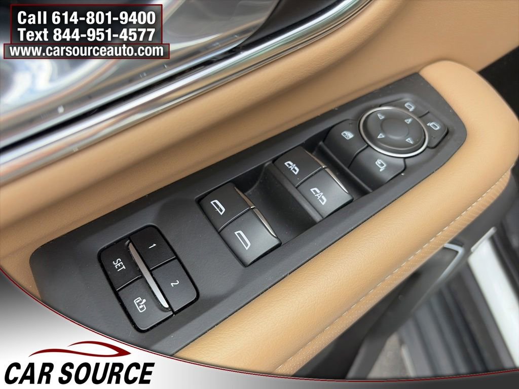 Used 2023 Chevrolet Suburban Premier AWD/4WD image 20