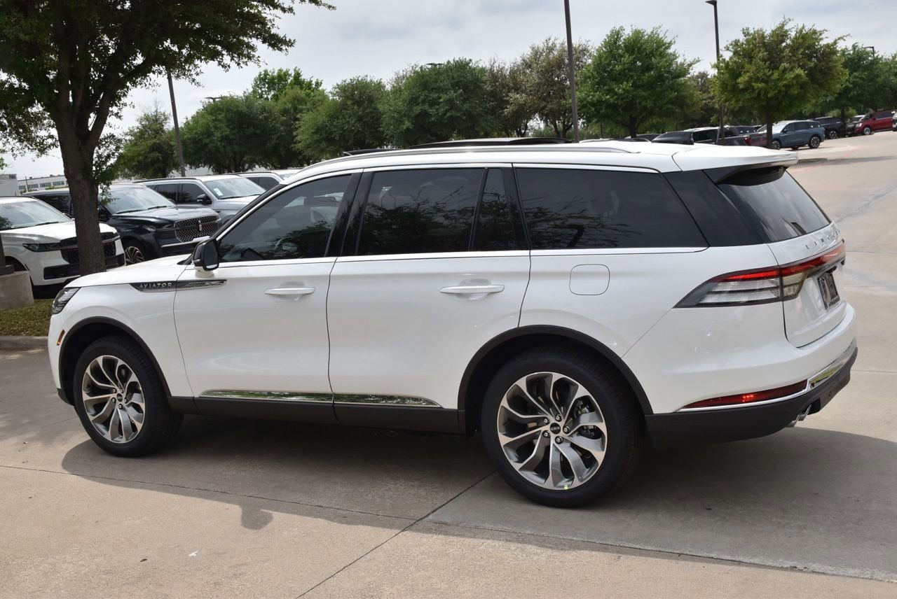 New 2026 Lincoln Aviator Reserve AWD/4WD image 10