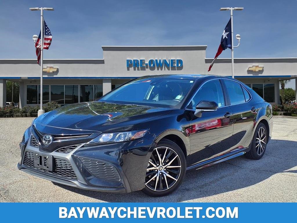 Used 2024 Toyota Camry SE