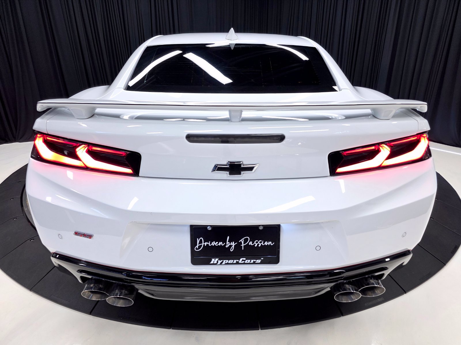 Used 2018 Chevrolet Camaro SS RWD image 56