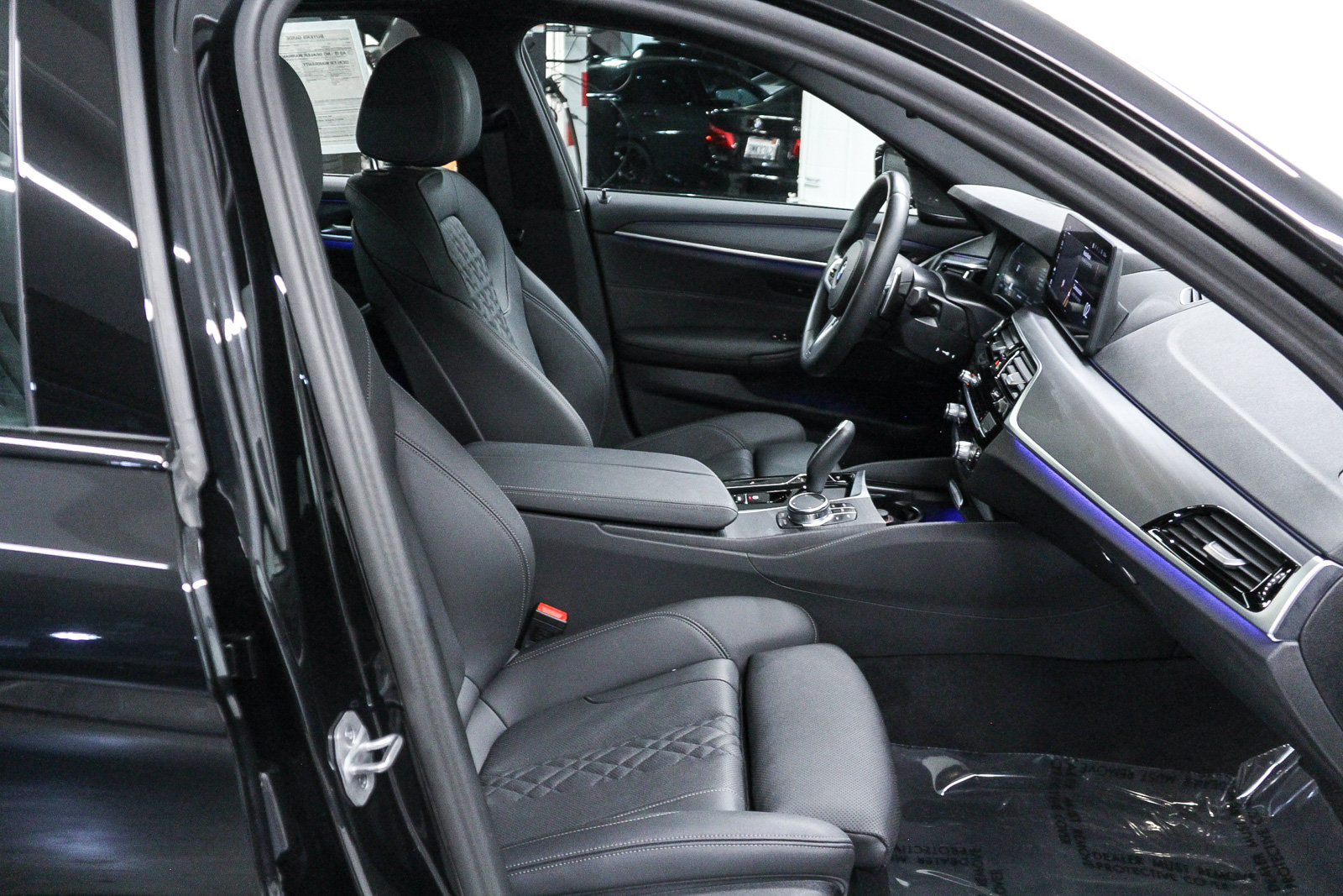 Used 2023 BMW 540i w/ M Sport Package RWD image 18