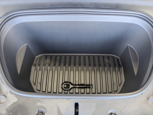 Used 2023 Tesla Model Y Long Range image 22