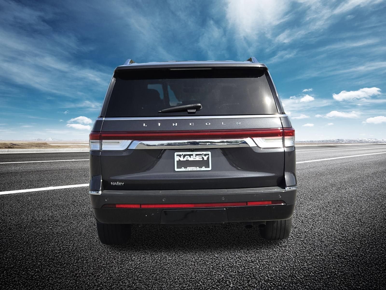 Used 2022 Lincoln Navigator Reserve image 20