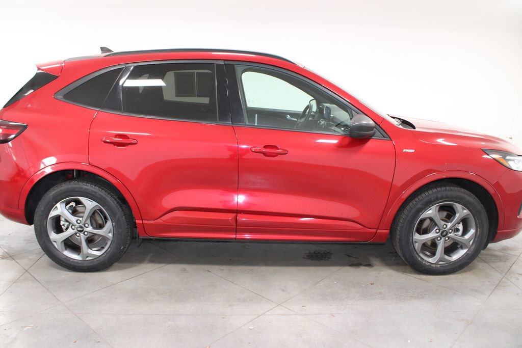 Used 2024 Ford Escape ST-Line image 11