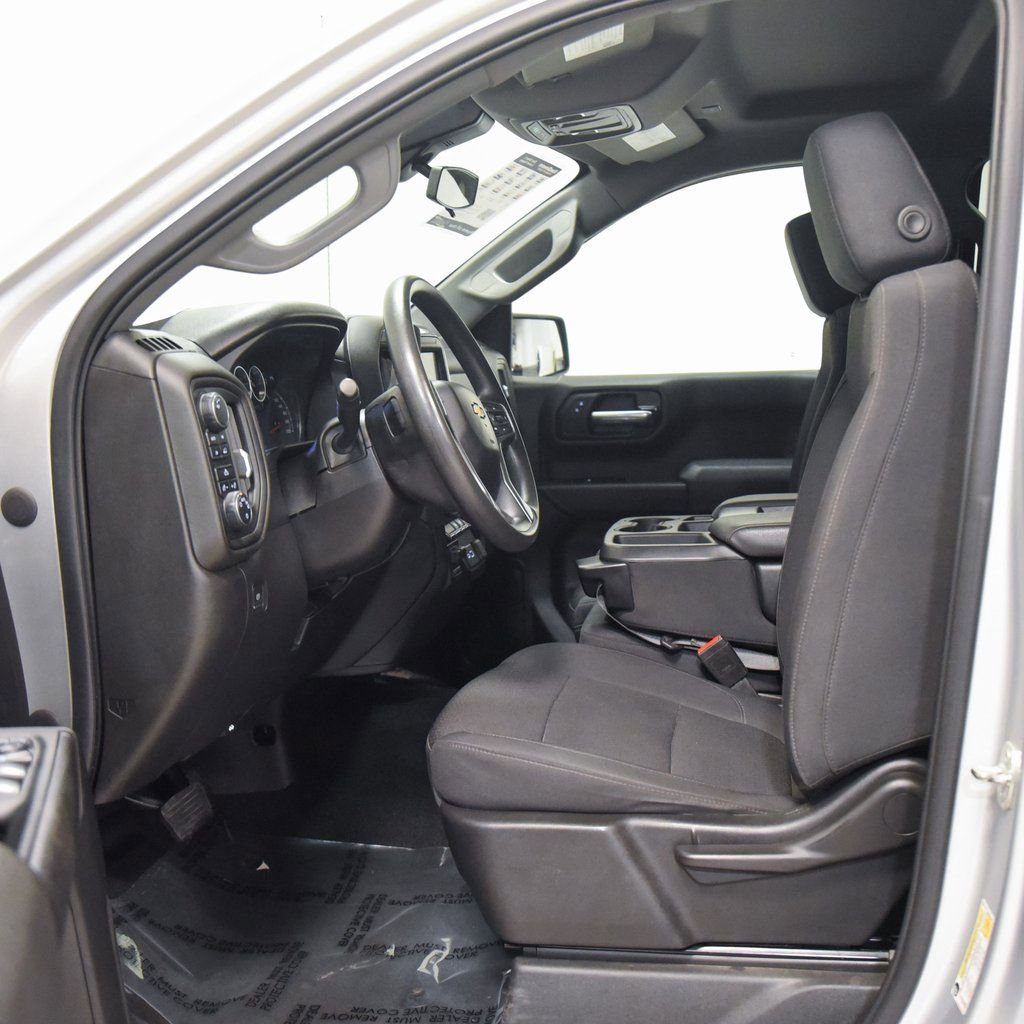 Used 2021 Chevrolet Silverado 1500 Custom w/ Safety Confidence Package image 2