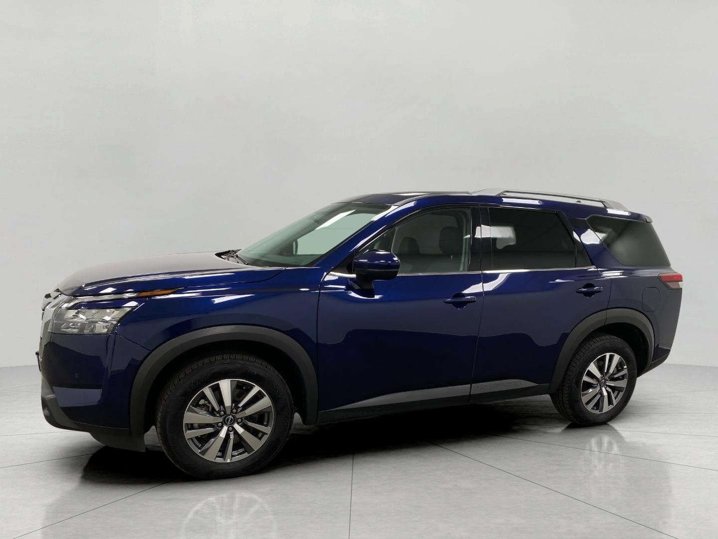Used 2025 Nissan Pathfinder SL image 8