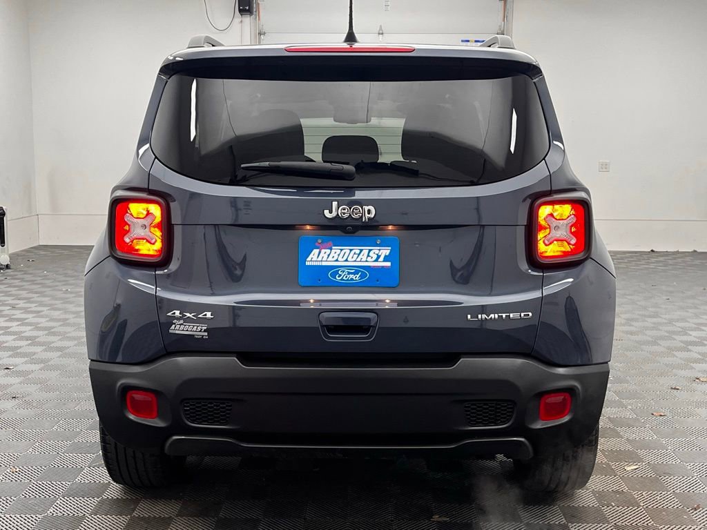 Used 2023 Jeep Renegade Limited image 8
