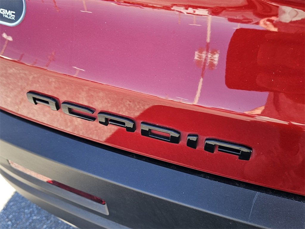 Certified 2023 GMC Acadia SLE w/ Driver Convenience Package image 10