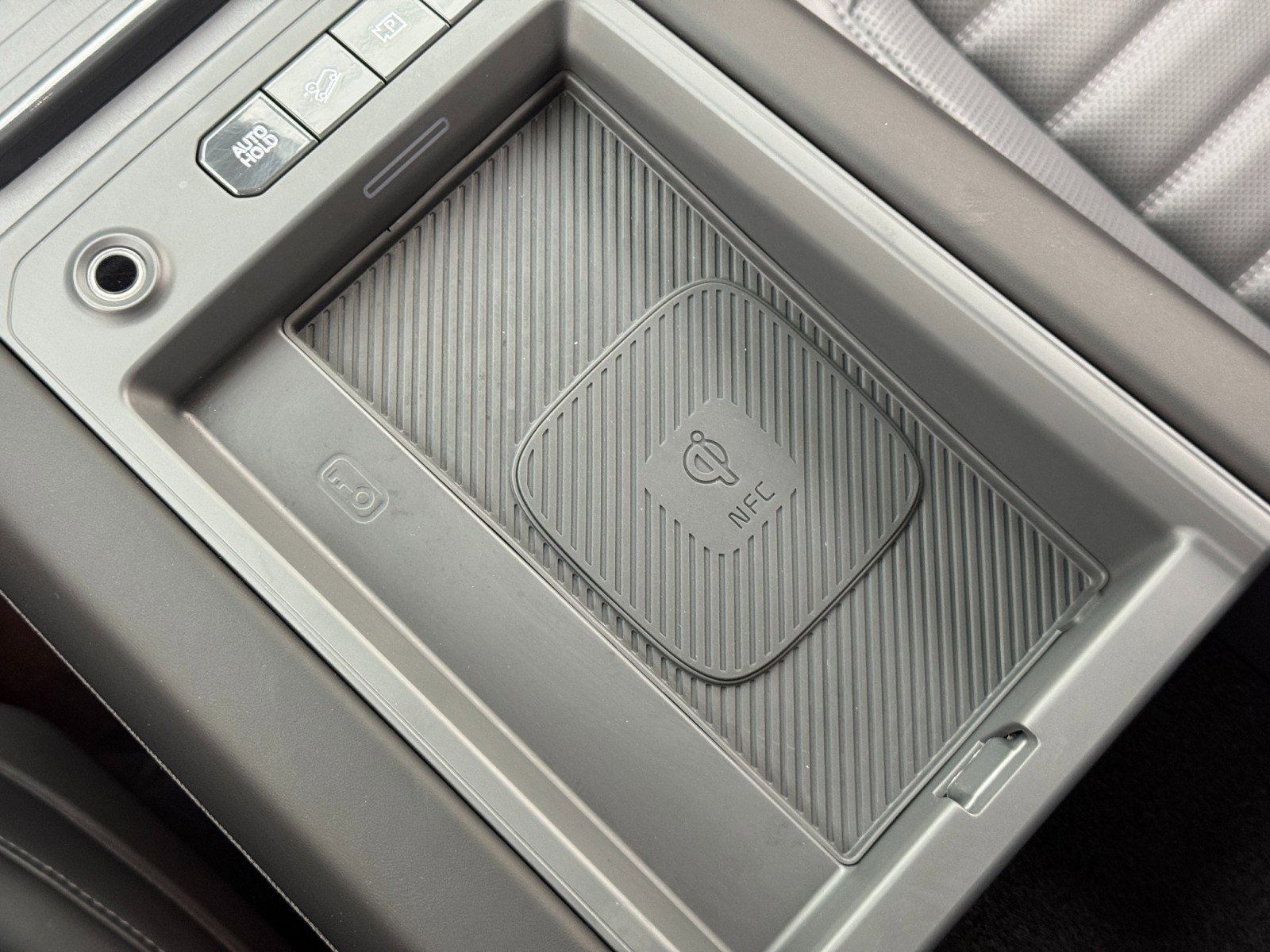 Used 2026 Kia EV9 Land image 33