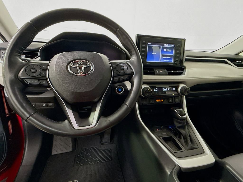 Certified 2022 Toyota RAV4 XLE Premium FWD image 22