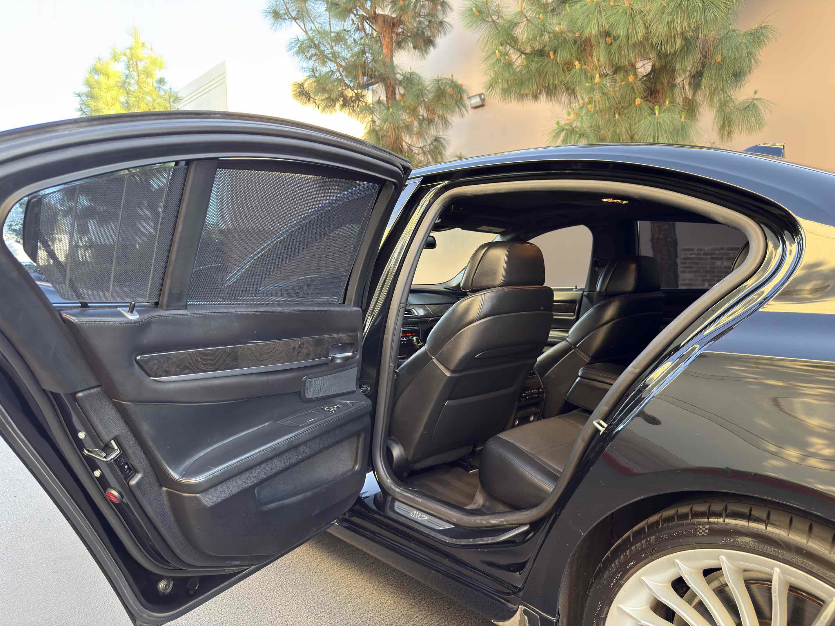 Used 2012 BMW ALPINA B7 image 96