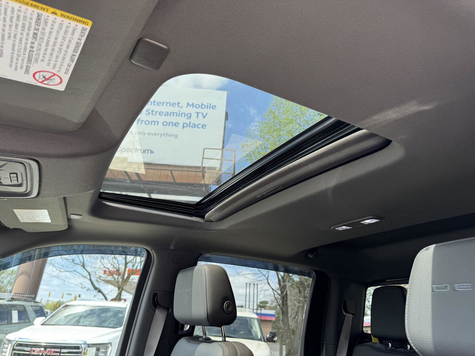 Used 2020 GMC Sierra 2500 Denali w/ Denali Ultimate Package image 6