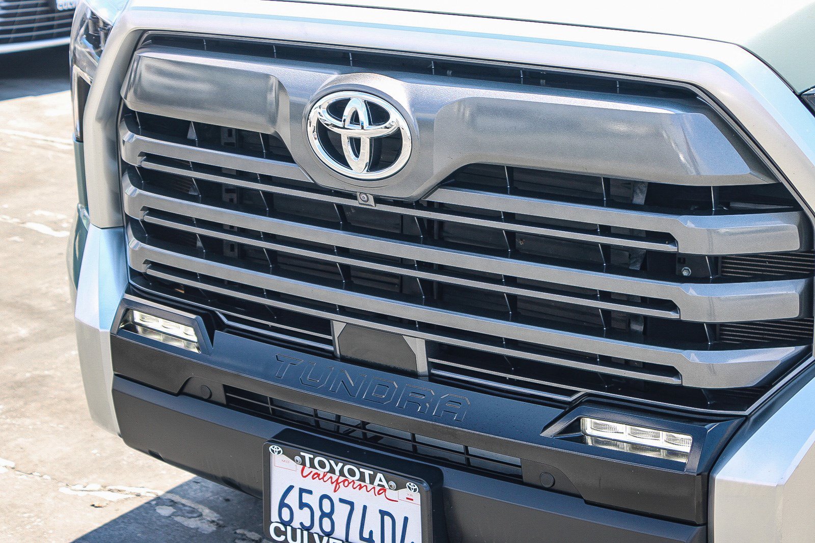 Used 2024 Toyota Tundra Limited AWD/4WD image 6