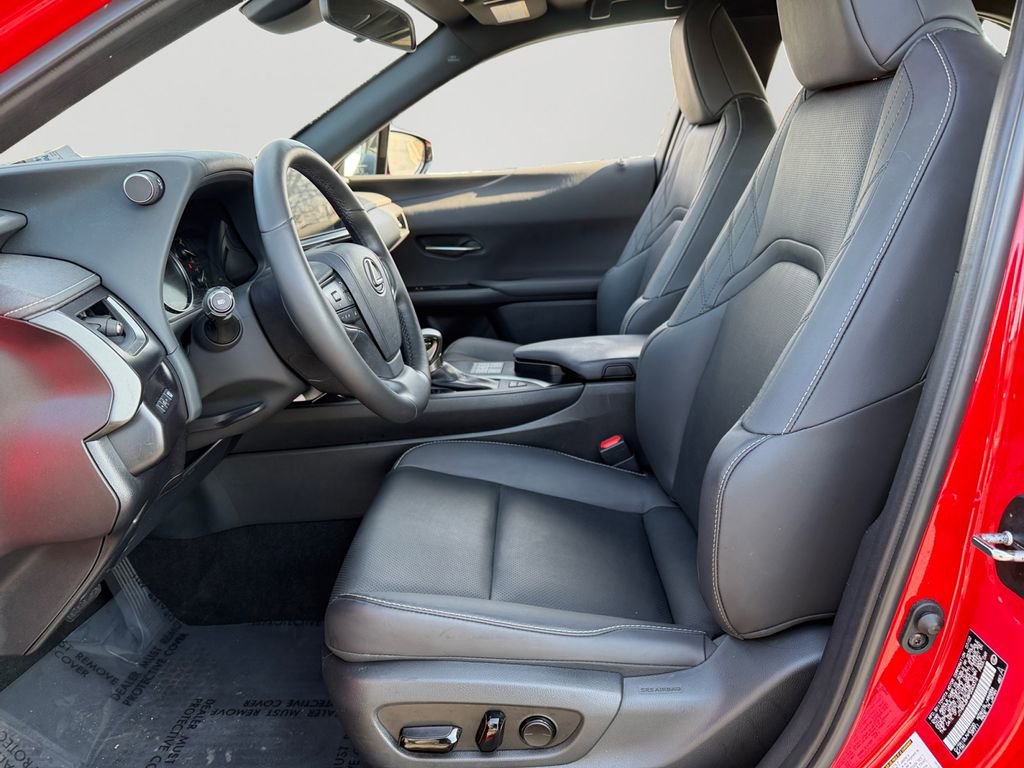 Used 2023 Lexus UX 250h F Sport w/ Accessory Package (Z1) image 15