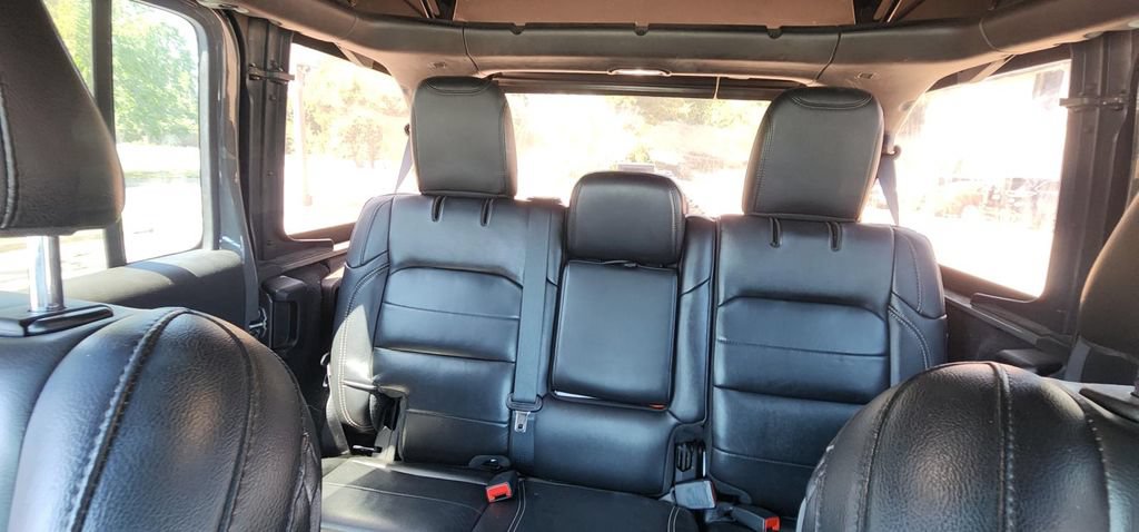 Used 2020 Jeep Wrangler Unlimited Sahara AWD/4WD image 12