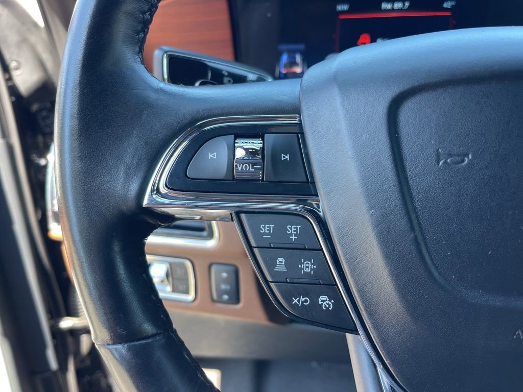 Used 2024 Lincoln Navigator L Reserve AWD/4WD image 16