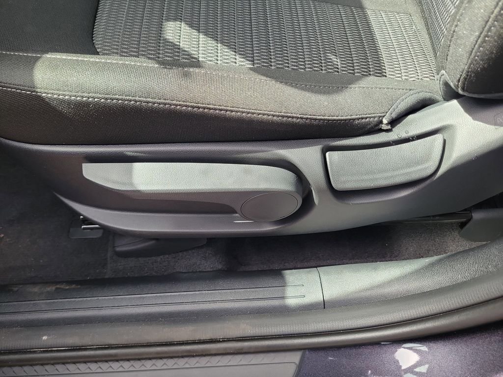 New 2026 Kia Sorento LX FWD image 23