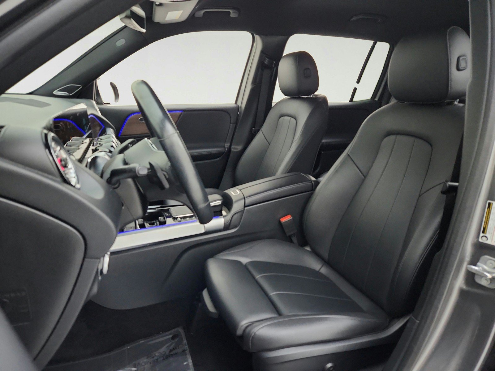 Used 2023 Mercedes-Benz GLB 250 4MATIC image 17