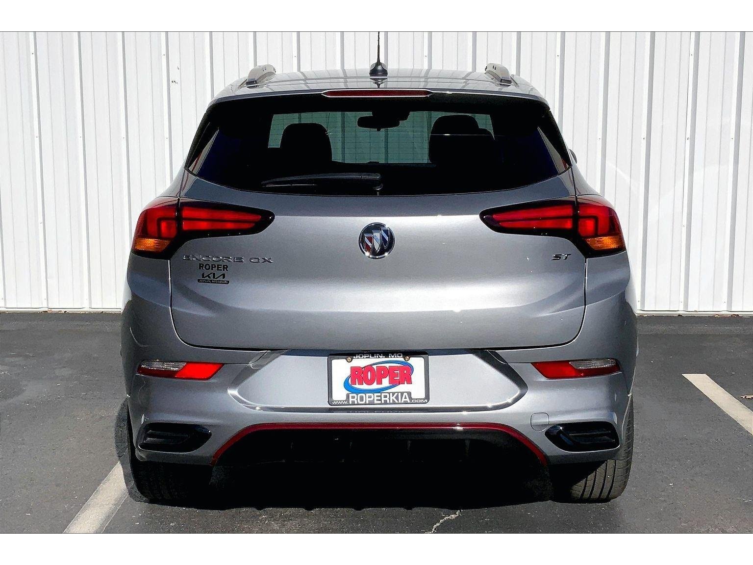 Used 2023 Buick Encore GX Select w/ Sport Touring Package image 4