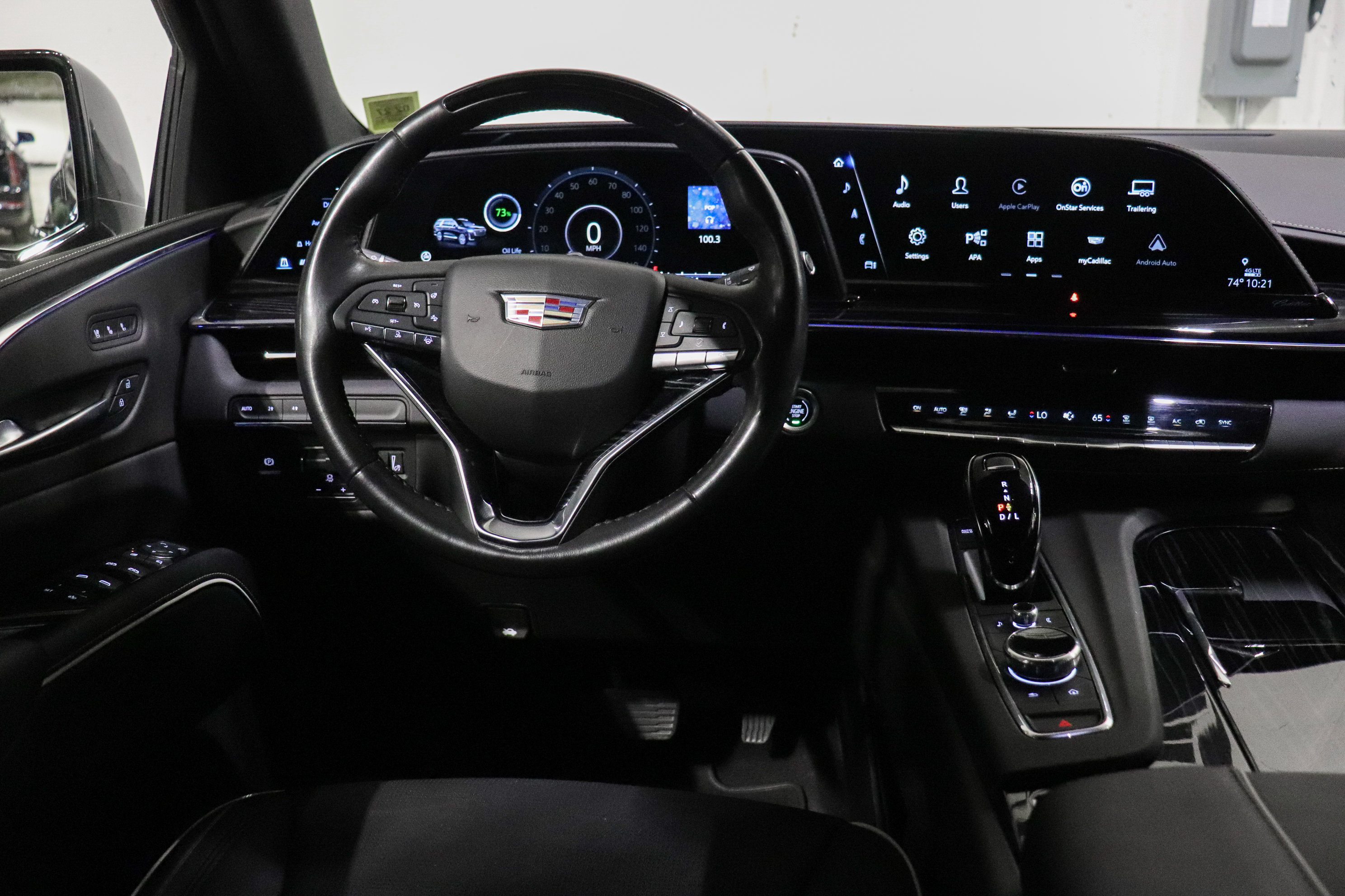 Used 2023 Cadillac Escalade ESV Sport w/ LPO, ONYX Package AWD/4WD image 28