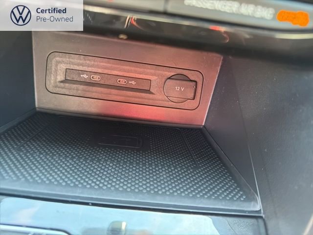 Certified 2022 Volkswagen Atlas Cross Sport SE w/ Panoramic Sunroof Package image 16