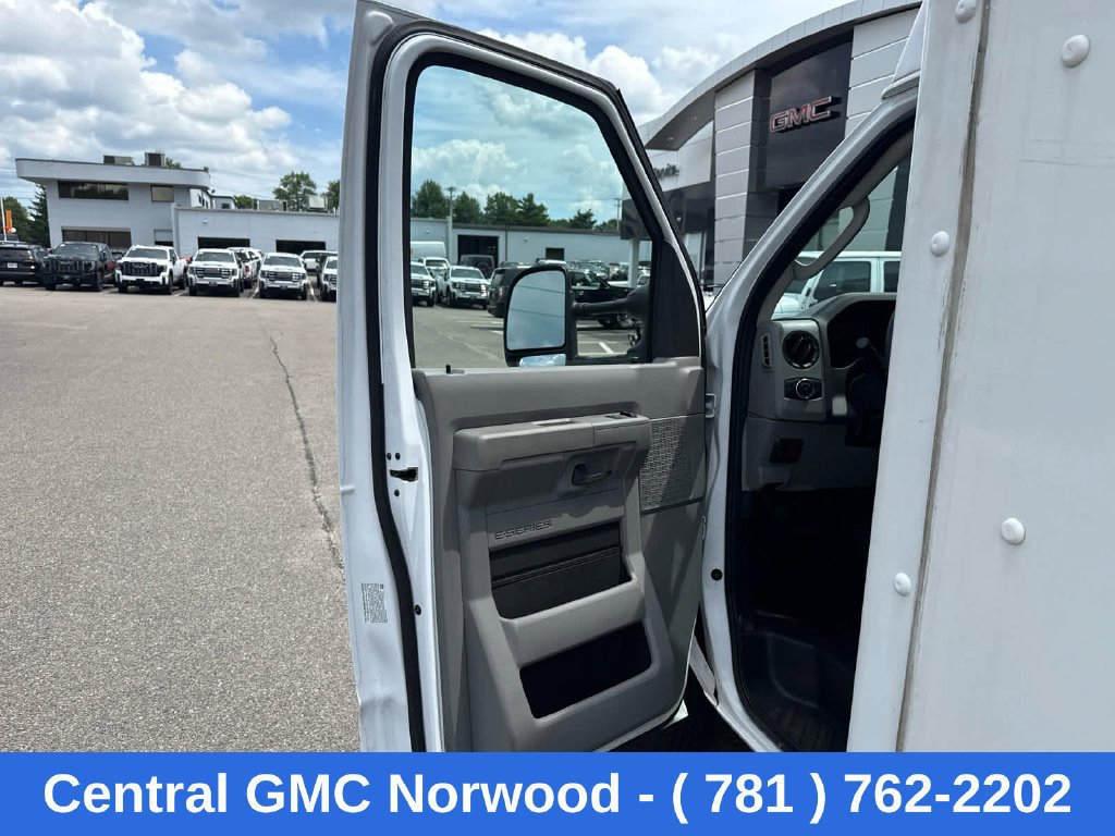 Used 2024 Ford E-350 and Econoline 350 Super Duty w/ Power Windows & Locks Group RWD image 15
