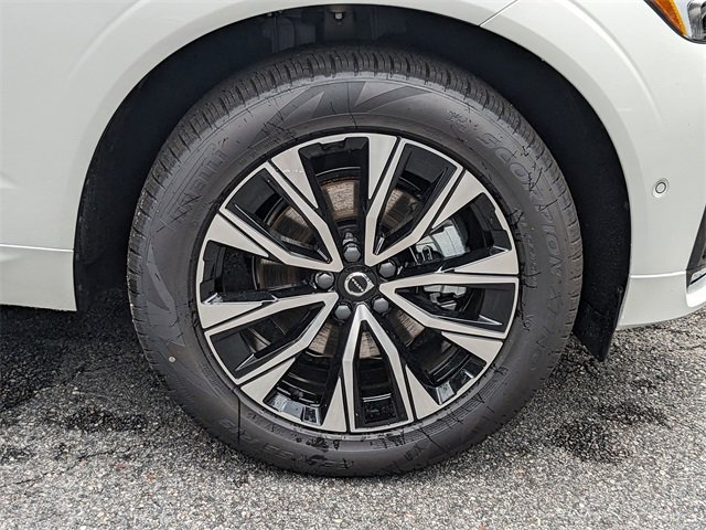 New 2025 Volvo XC60 B5 Plus w/ Protection Package Premier image 12