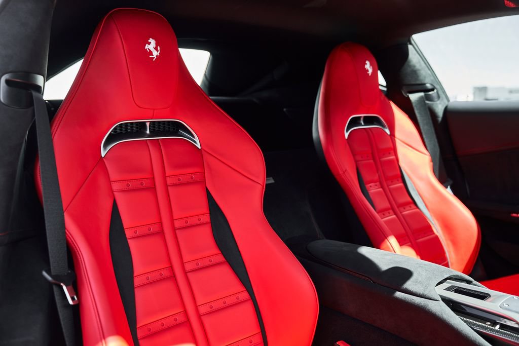 Used 2025 Ferrari 12Cilindri RWD image 38