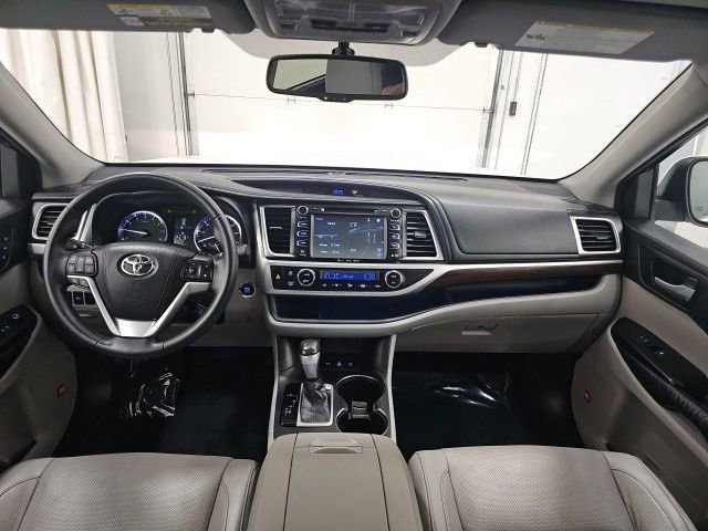 Used 2016 Toyota Highlander Limited w/ Protection Package #3 image 33