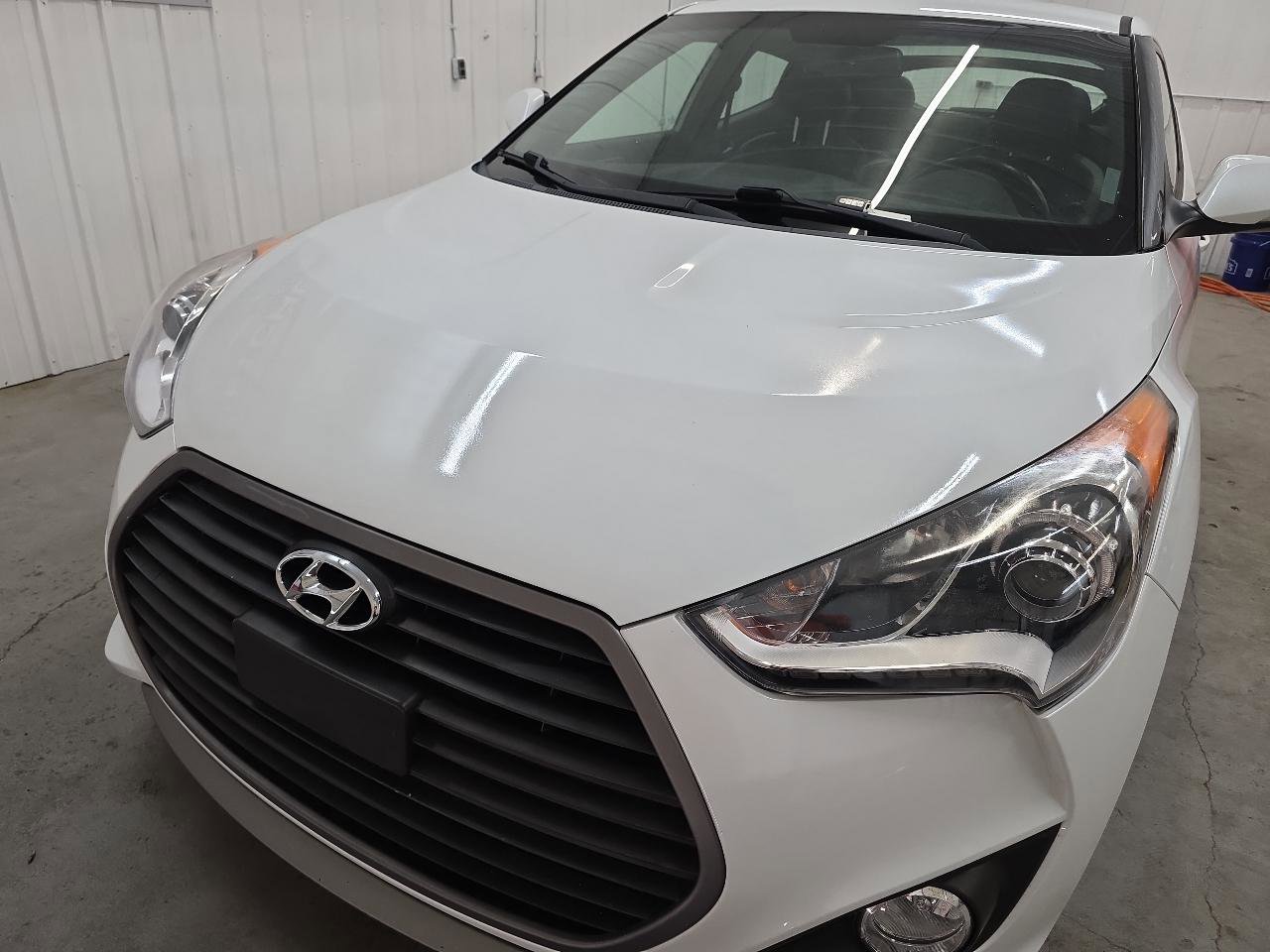 Used 2016 Hyundai Veloster Turbo FWD image 20