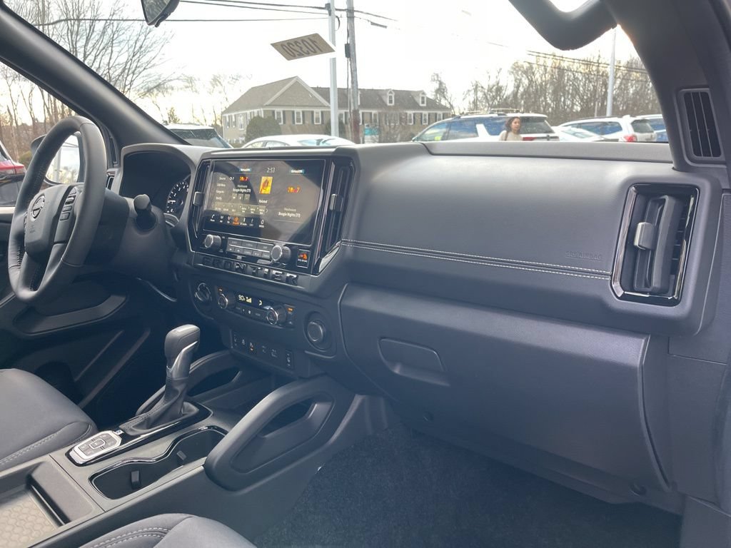 Used 2026 Nissan Frontier SV w/ All-Weather Content Package AWD/4WD image 15