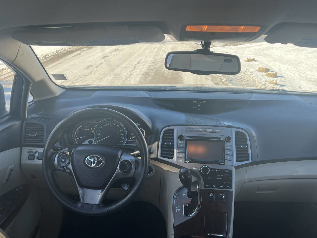 Used 2015 Toyota Venza XLE image 21