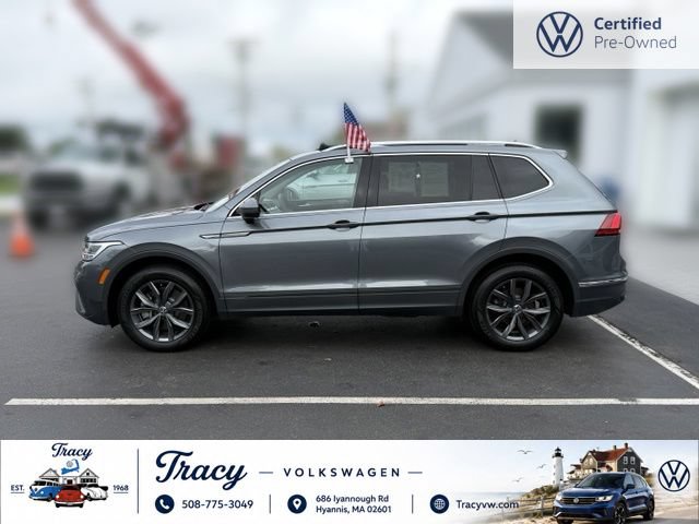 Certified 2023 Volkswagen Tiguan SE w/ Panoramic Sunroof Package AWD/4WD image 5