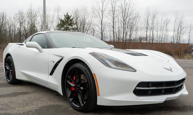 Used 2016 Chevrolet Corvette Stingray Coupe w/ 3LT Preferred Equipment Group image 4