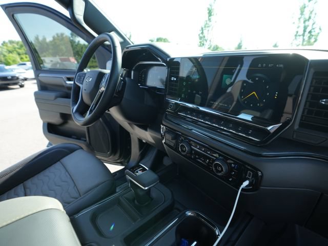 Used 2026 Chevrolet Silverado 1500 ZR2 w/ Dark Appearance Package AWD/4WD image 39