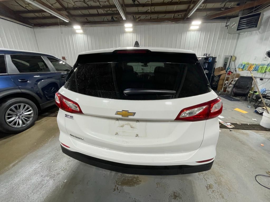 Used 2020 Chevrolet Equinox LS w/ LS Convenience Package image 6