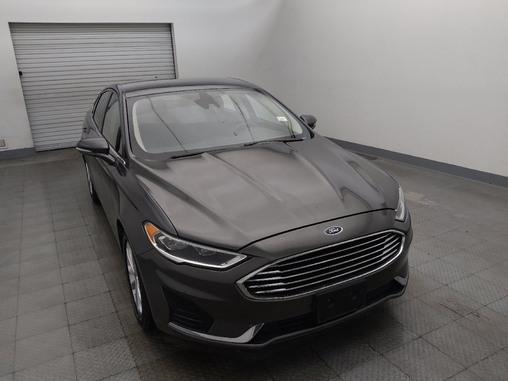 Used 2020 Ford Fusion SEL FWD image 14