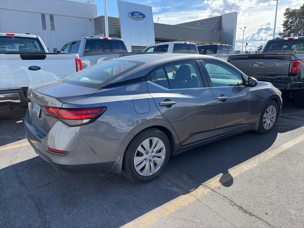 Used 2021 Nissan Sentra S image 2
