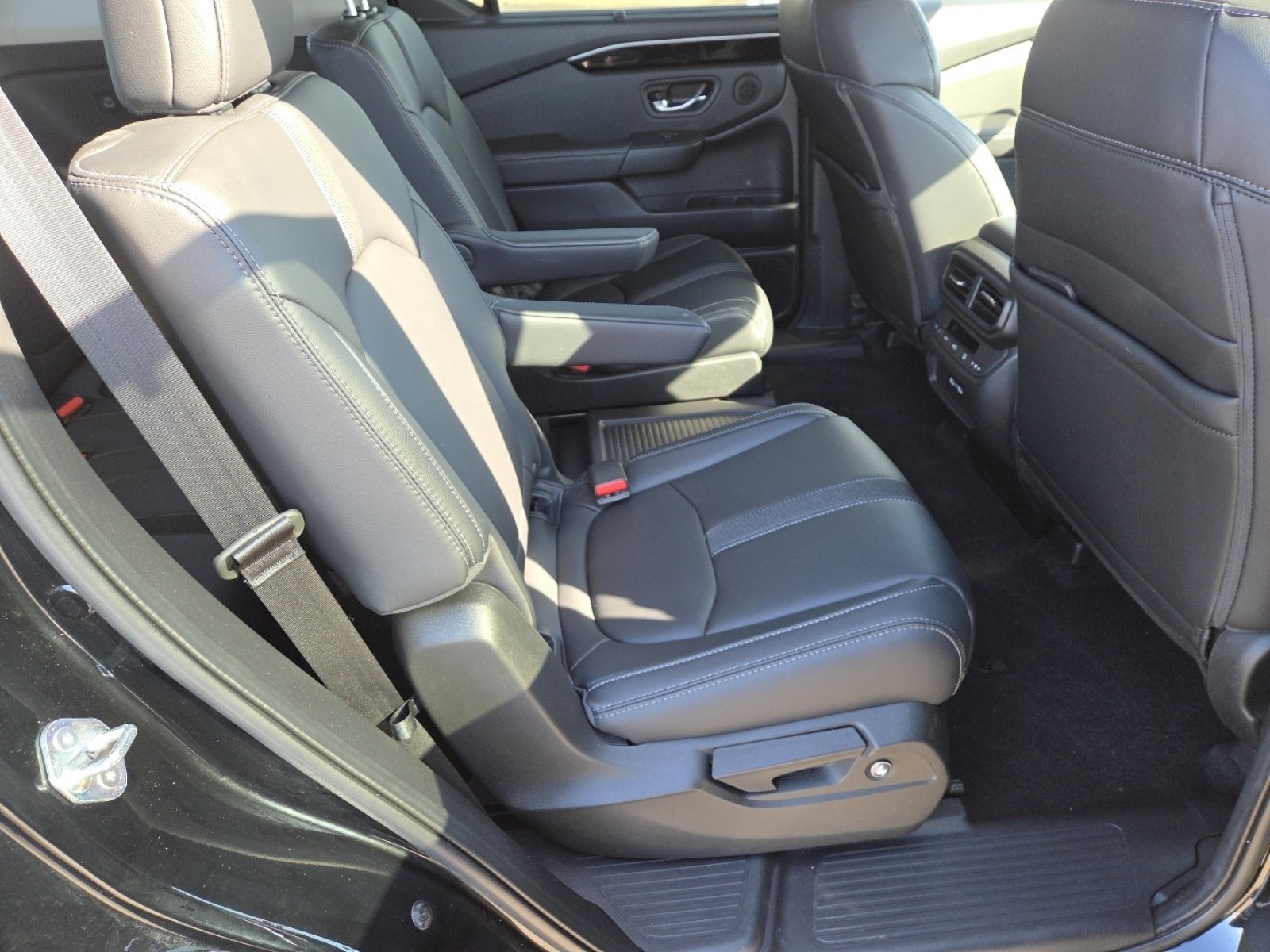 Used 2023 Honda Pilot EX-L image 21