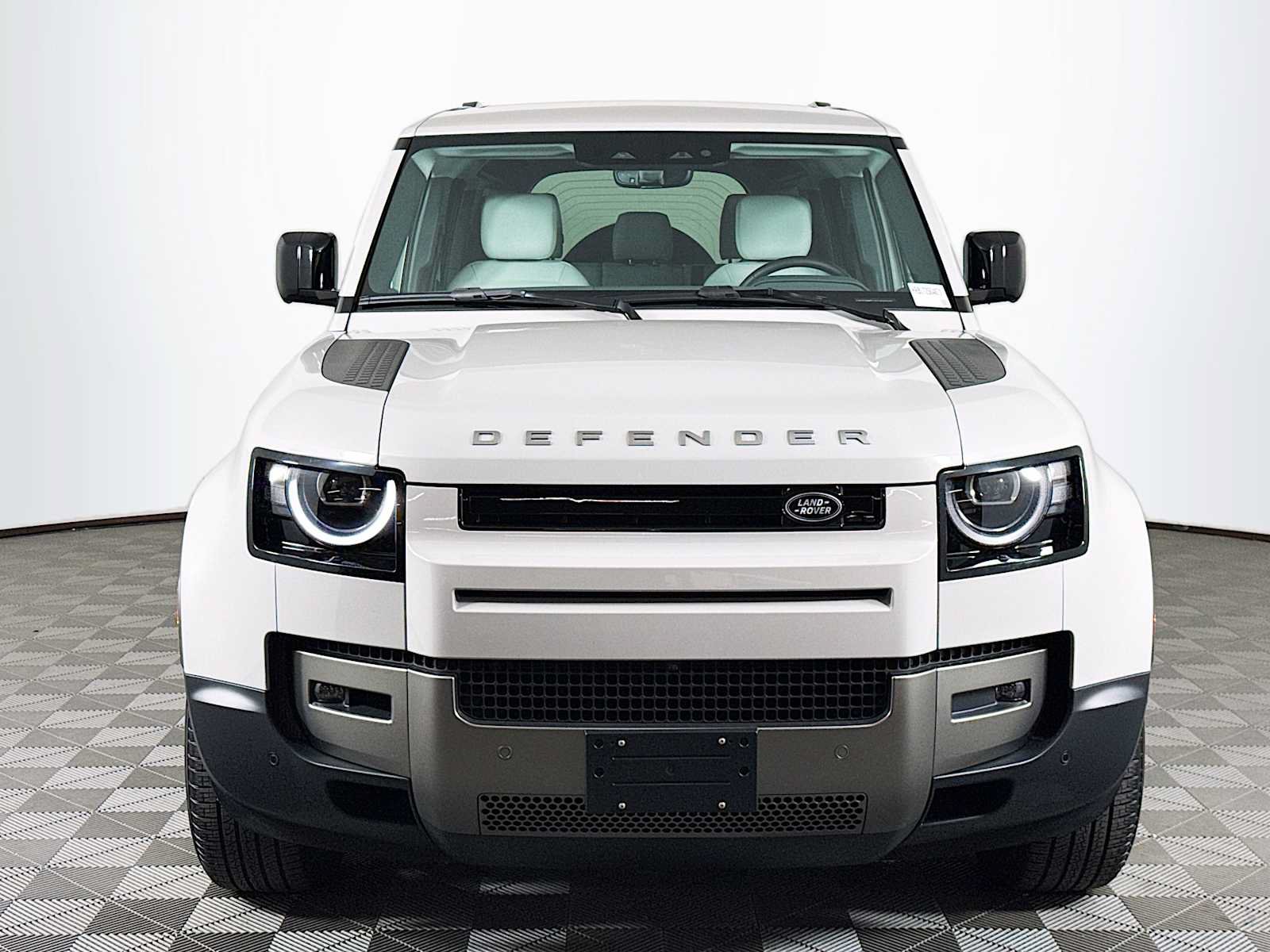 Used 2026 Land Rover Defender 110 S AWD/4WD image 2