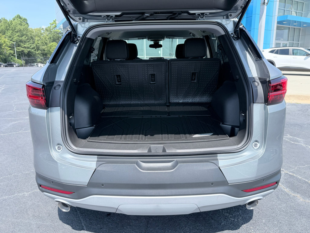 New 2026 Chevrolet Blazer LT w/ Midnight/Sport Edition FWD image 9
