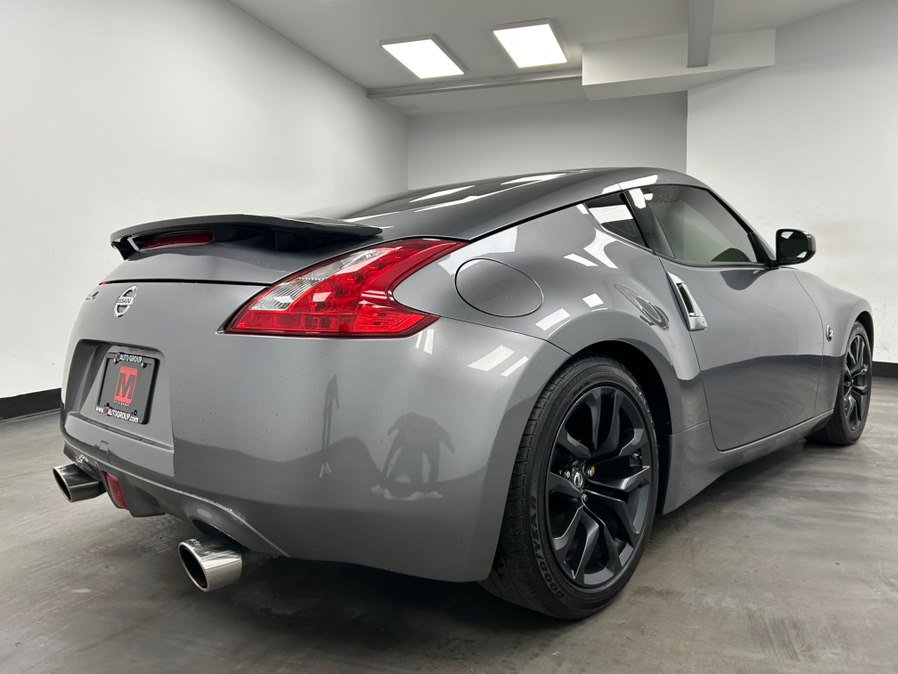 Used 2016 Nissan 370Z Touring Sport image 8