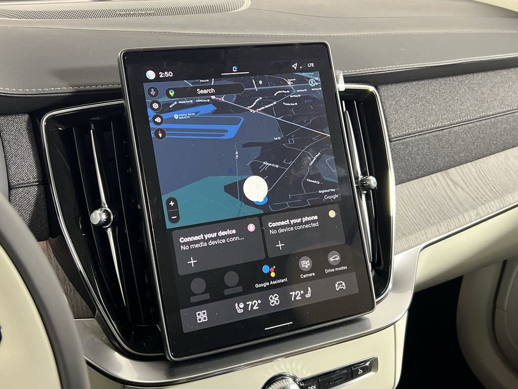 New 2026 Volvo XC90 B6 Ultra w/ Protection Package image 18