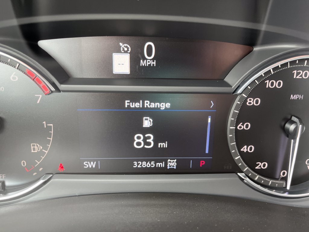 Used 2023 Cadillac XT4 Premium Luxury w/ Cold Weather Package AWD/4WD image 18