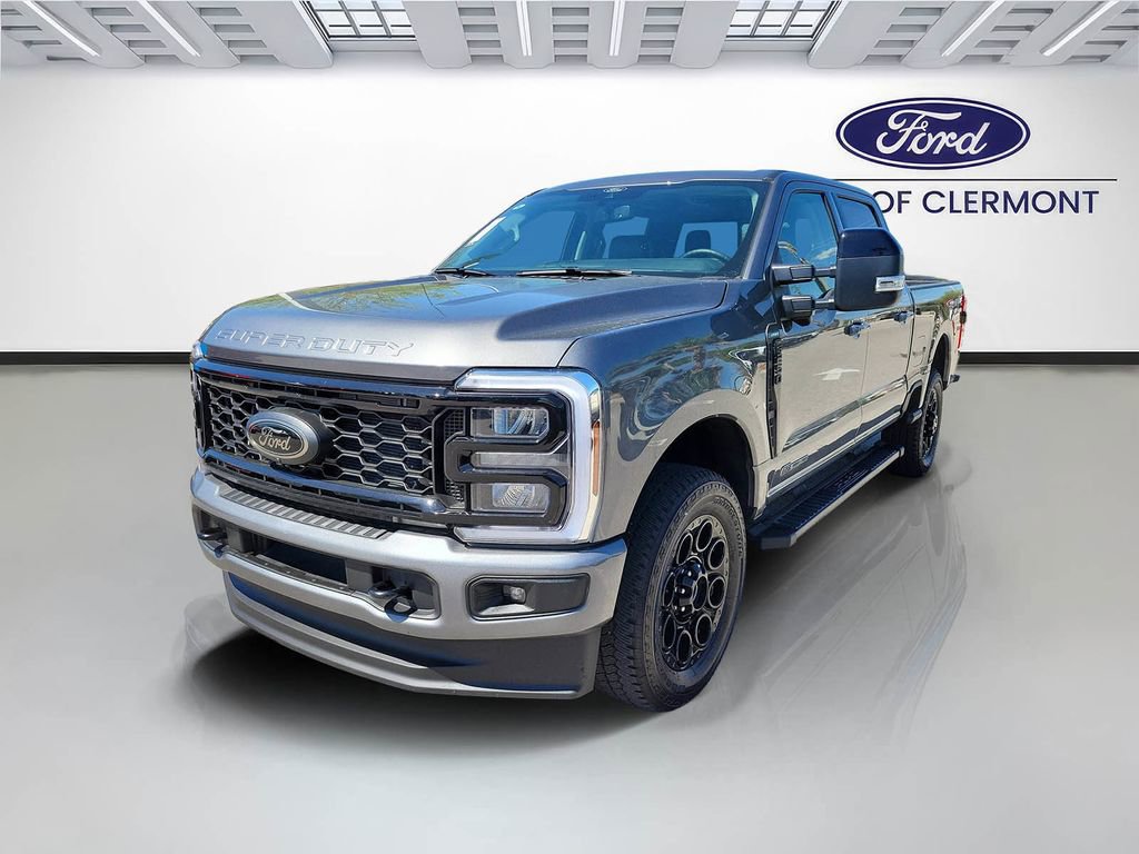 Used 2025 Ford F250 Lariat w/ Black Appearance Package image 2